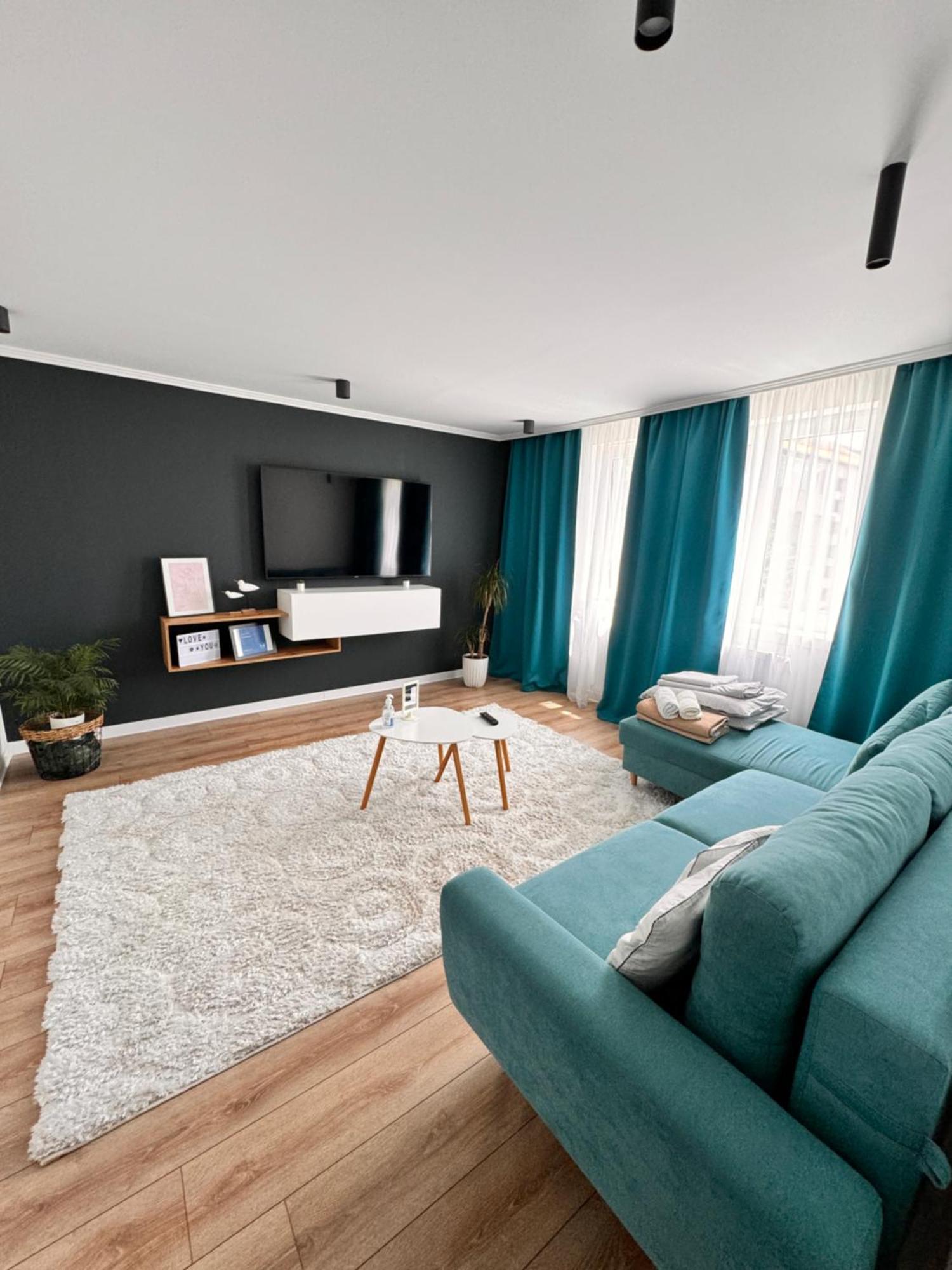 Caris Home Хунедоара Екстериор снимка